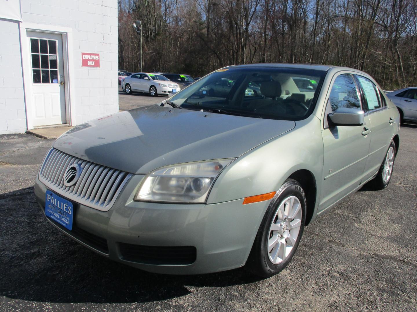 2008 GREEN Mercury Milan (3MEHM07Z28R) with an 2.3L L4 DOHC 16V engine, AUTOMATIC transmission, located at 540a Delsea Drive, Sewell, NJ, 08080, (856) 589-6888, 39.752560, -75.111206 - Photo#0